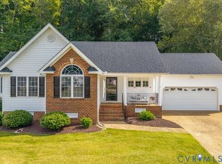 225 Kennon Pointe Dr, Colonial Heights, VA 23834