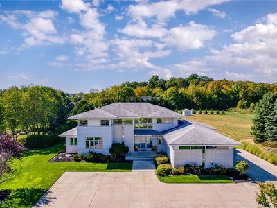 2344 Rivers Edge Dr, Willoughby Hills, OH, 44094