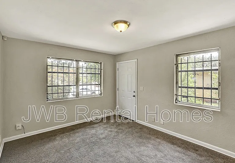6863 W Virginia Ave — Photo 5