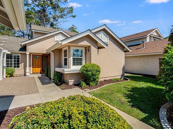 3rd image of 3930 Hollyhock Way