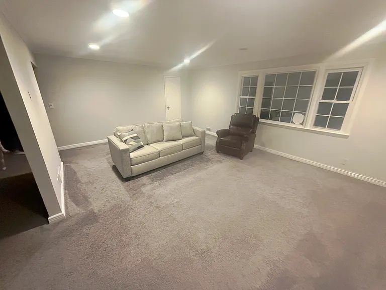5 Garrett Ave — Photo 1