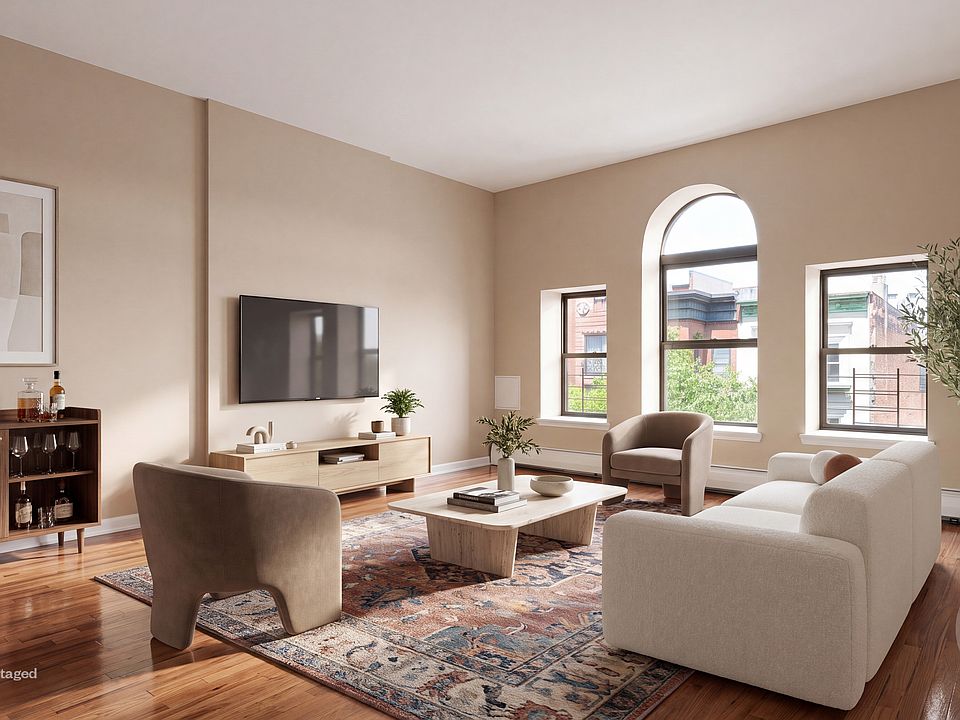 1st image of 114 W 136th St #3