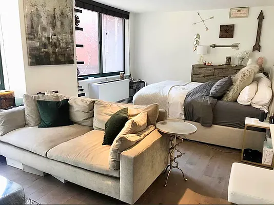 Rented by Tabak Real Estate | media 12