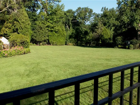 70 Forest Road, Pelham, NY 10803