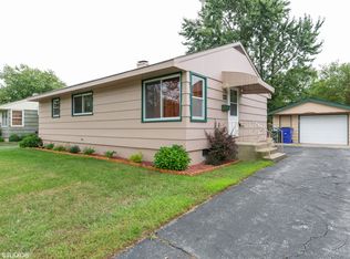 23 Mohawk Dr, Thornton, IL 60476