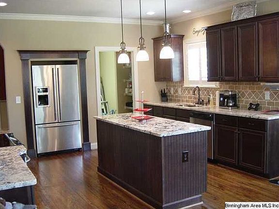 2nd image of 109 Wisteria Dr