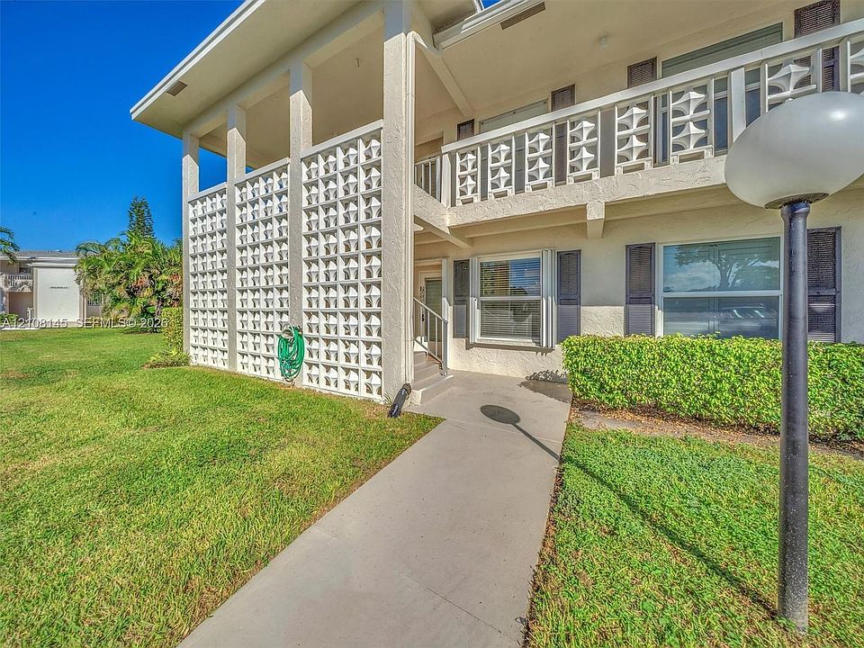 1st image of 1020 Citrus Way APT 101