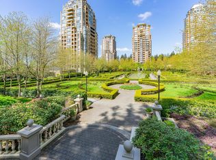 6888 Station Hill Dr #1104, Burnaby, BC V3N 4X5