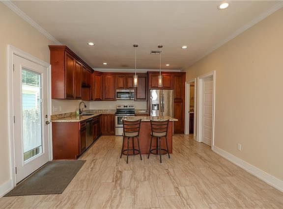 3rd image of 1507 Leonidas St