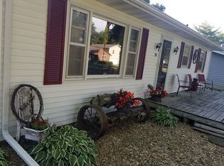 20 Bruce Ln, La Porte City, IA 50651