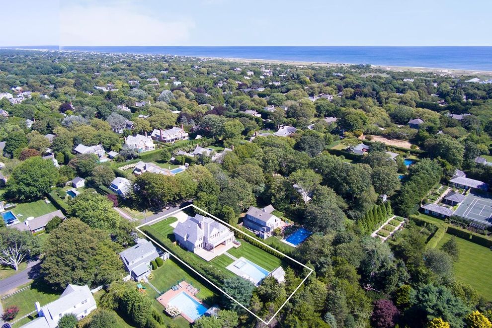 56 Hedges Ln, Amagansett, NY 11930 Out East