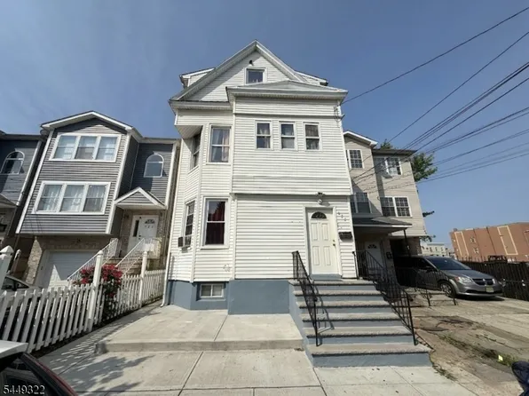 428 Livingston St, Elizabeth City, NJ 07206