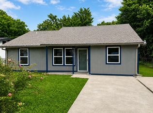 106 N 4th St, Crandall, TX 75114