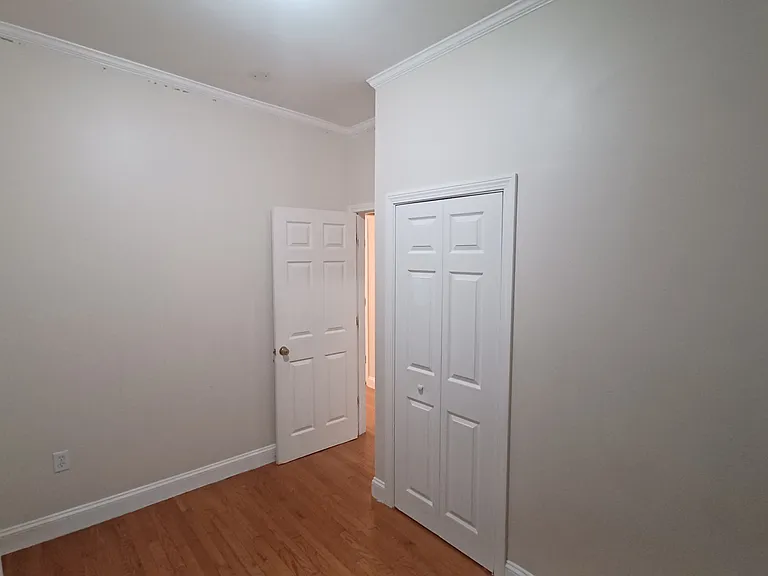 293 Meridian St #2 — Photo 6