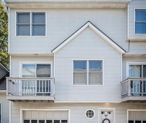 With open floor plan, this condo features 2 beds plus one car garage and abundant storage.