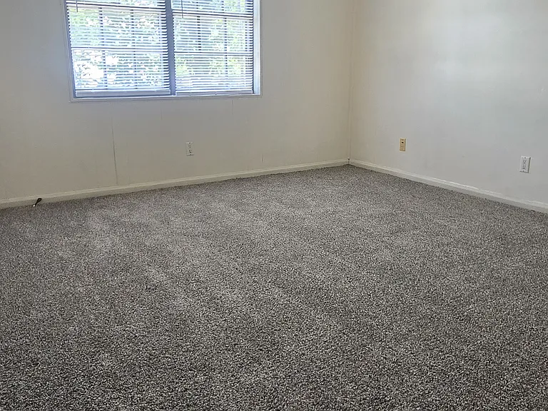 306 Park Ave W #10B — Photo 10