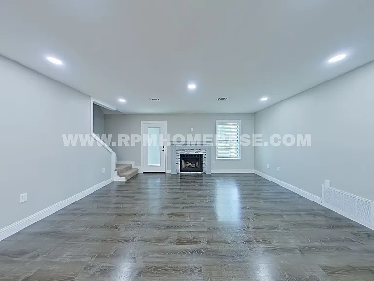 147 Villacrest Dr — Photo 3