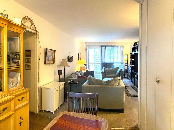 3rd image of 6115 98th St APT 12G