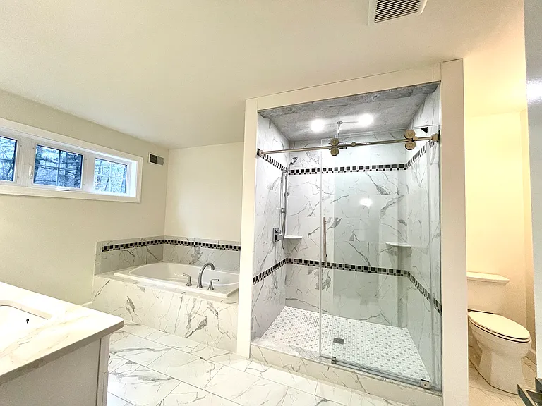11 Poplar Dr #A — Photo 14