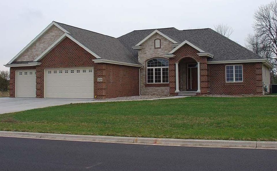 1st image of 1009 Peonies Dr