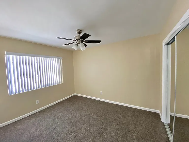 Mesa Villa Kansas — Photo 12