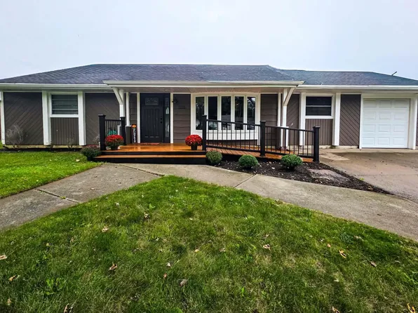 1206 Superior Dr, Auburn, IN 46706