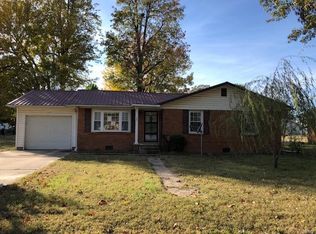 302 Wellborn Rd, East Prairie, MO 63845