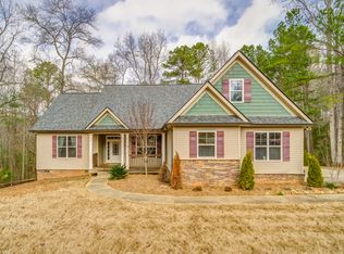 229 Lake Chase Dr N, Griffin, GA 30224