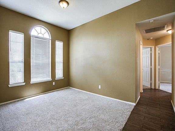 4th image of 3420 Sugar Pine Dr