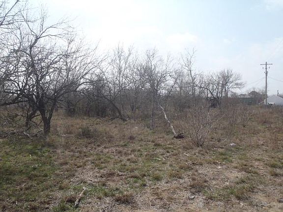 4th image of 1580 Pooley Rd