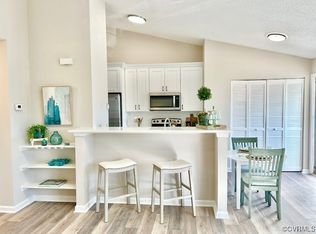 83 Emeraude Plage #B, Hampton, VA 23666
