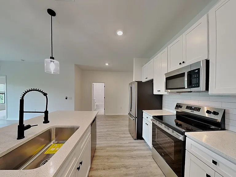 5347 29th St SW — Photo 5