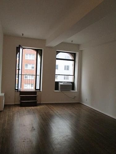 1st image of 129 4th Ave