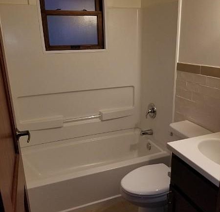2nd image of 829 E 185th St APT 1