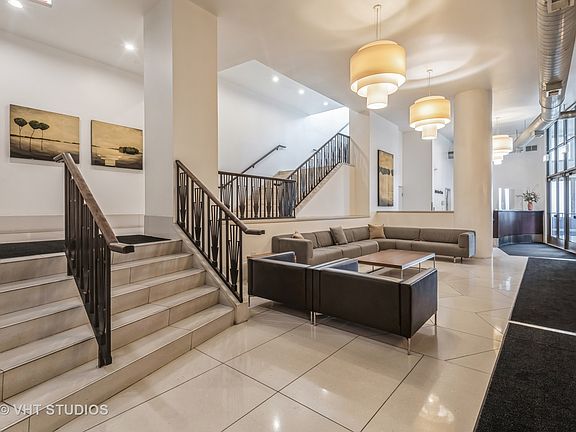2nd image of 758 N Larrabee St APT 229