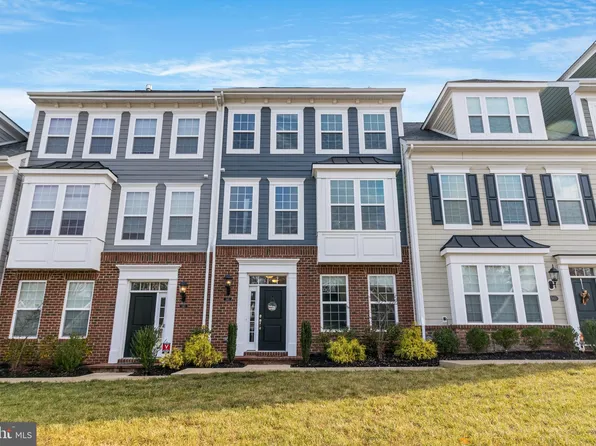 345 Buckeye Cir, La Plata, MD 20646