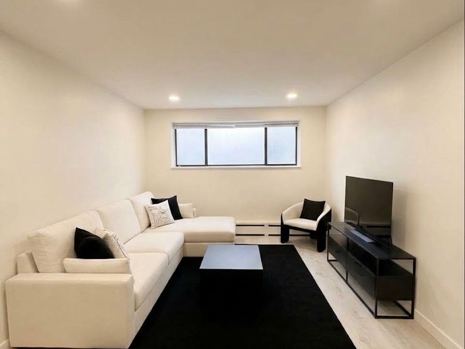 1st image of 200 Hillside St #1