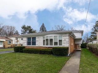 1856 E Lincoln Ave, Des Plaines, IL 60018