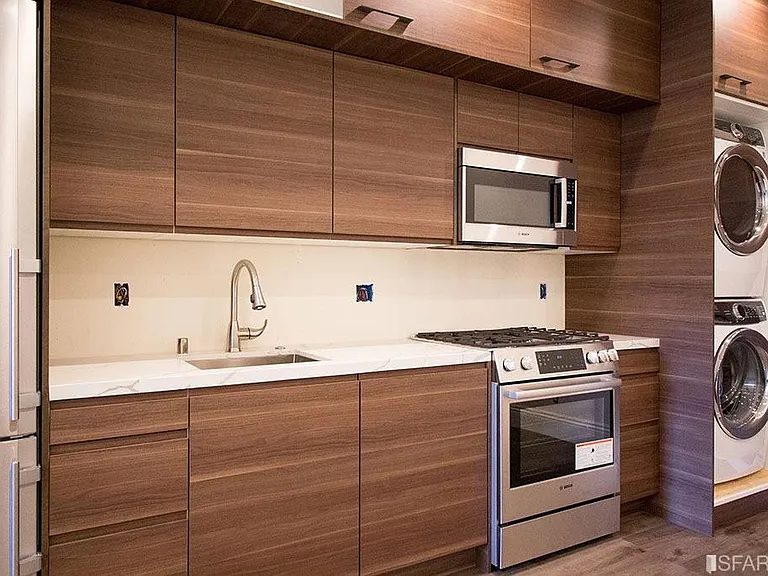 648 Lombard St #1/2 — Photo 6