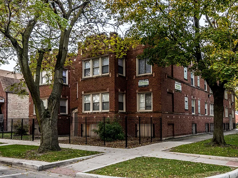 5800-04 S Artesian Ave — Photo 10