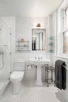 Sold by Compass | media 21