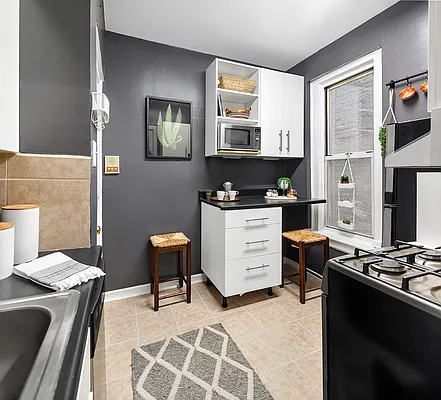 Sold by Compass | media 4