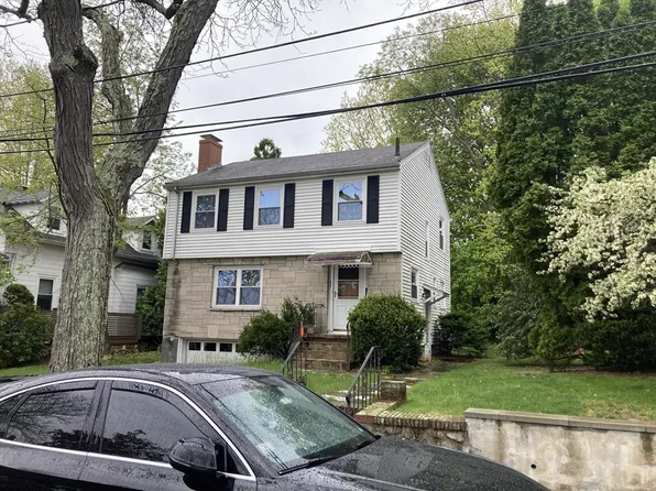 46 Brucewood St, West Roxbury, MA 02132