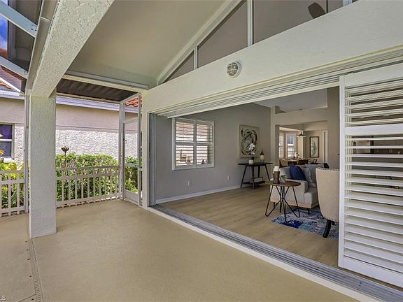 5th image of 285 Sabal Lake Dr