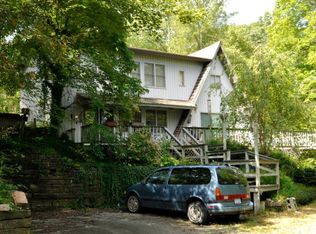 233 Wells Rd, Brasstown, NC 28902