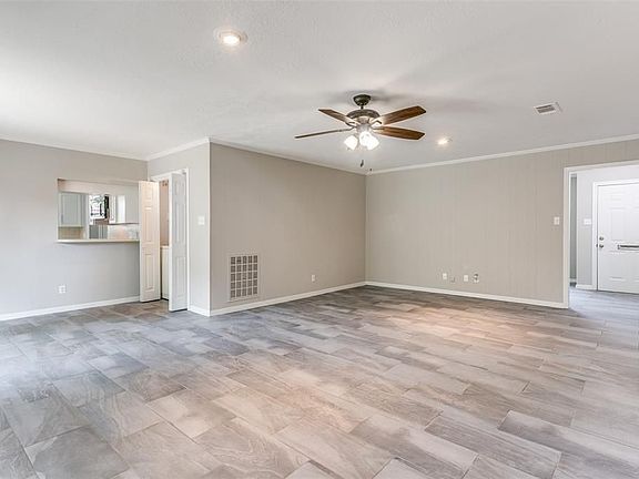 4th image of 9739 Blankenship Dr