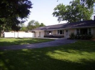 21W241 Temple Dr, Itasca, IL 60143