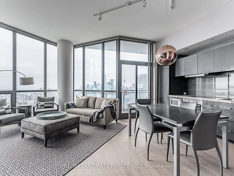 45 Charles St E #5115 — Photo 2