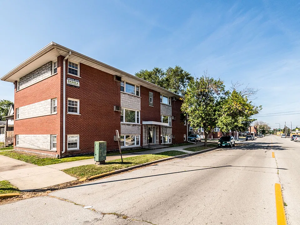 101 Memorial Dr