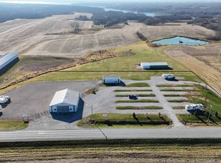 19669 J #18, Moravia, IA 52571